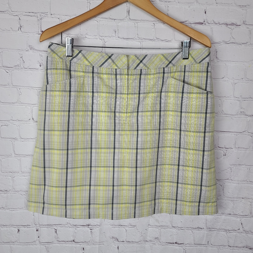 Annika Cutter & Buck. Golf Skort. Yellows, Grays, and White. Sz 12